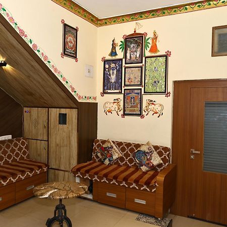 Hotel Suncity By Sharnam Nāthdwāra エクステリア 写真