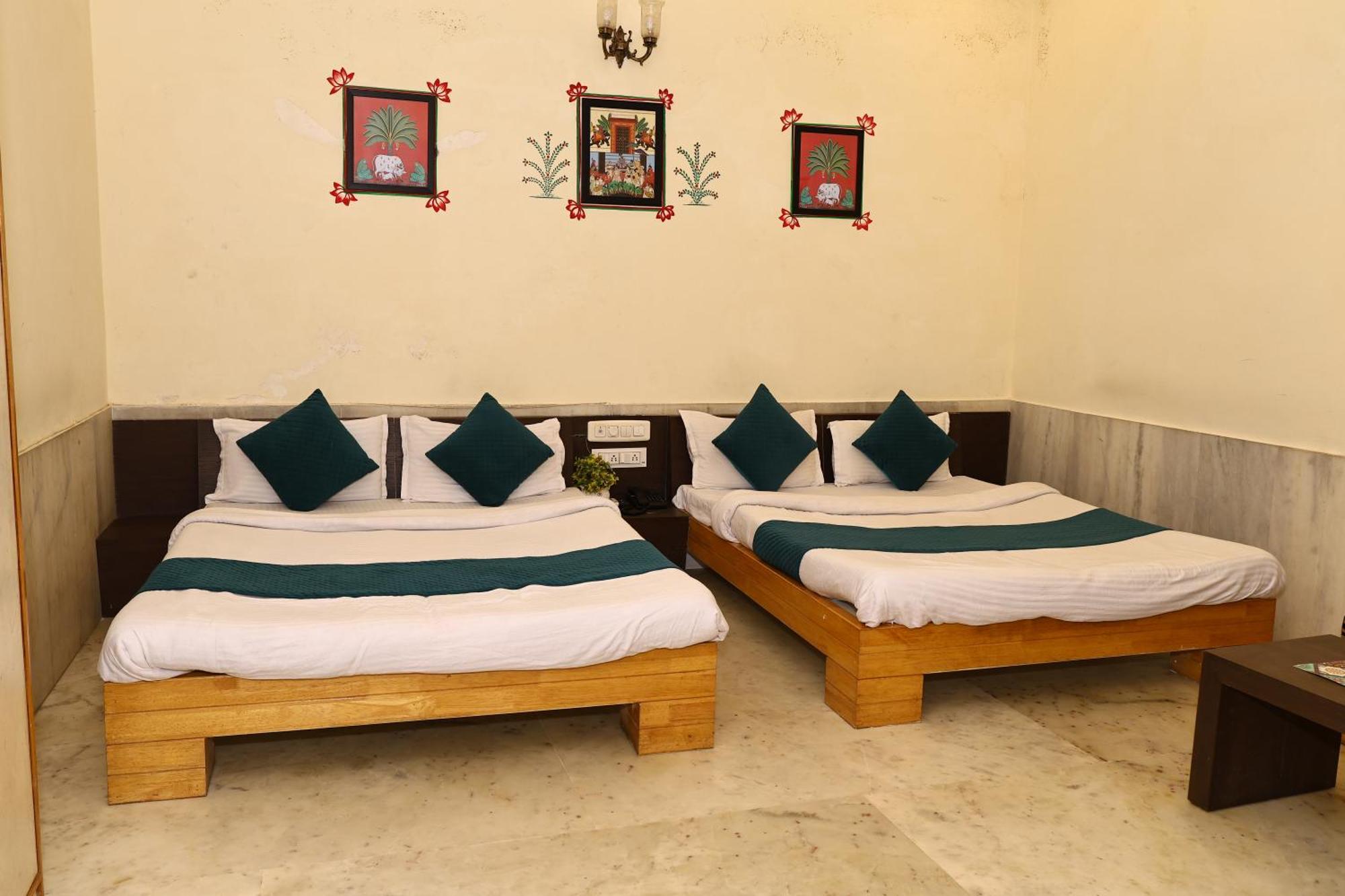 Hotel Suncity By Sharnam Nāthdwāra エクステリア 写真