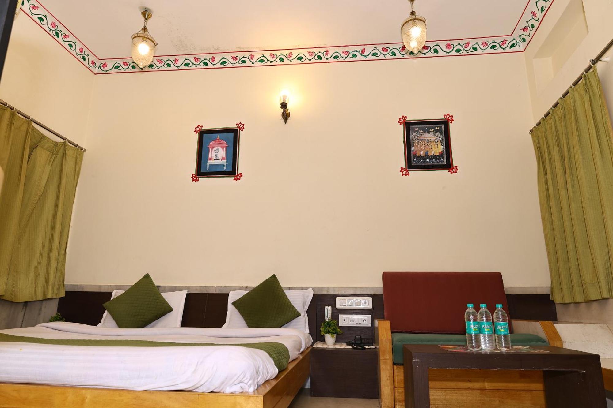 Hotel Suncity By Sharnam Nāthdwāra エクステリア 写真